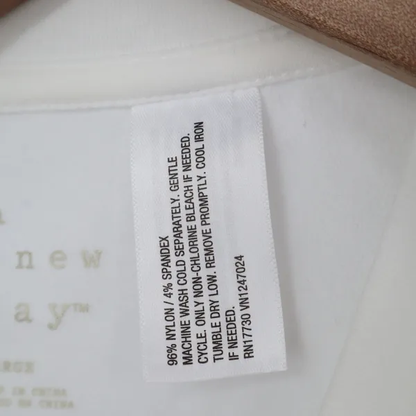 A New Day T-Shirt Womens Large Short Sleeve Cream Spandex Slim Fit Excellent - Image 3