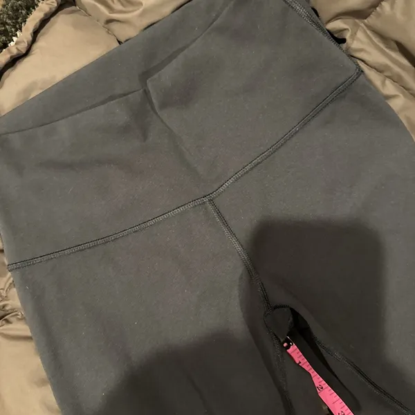 Lululemon Wunder Under High-Rise Crop Leggings Black Size 6 Yoga Pants 19" - Image 4