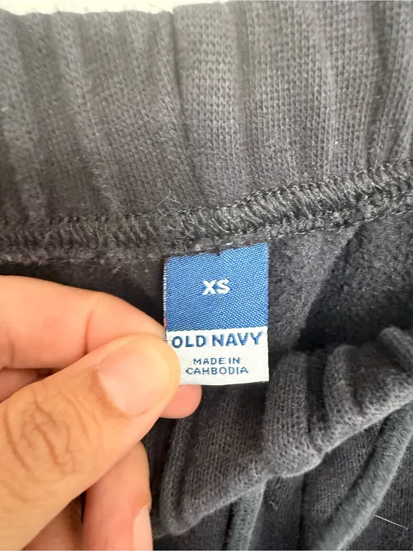 Old Navy straight sweat pants. Black XS (25 1/2”) inseam - Image 3