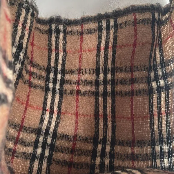 Burberry Women's Poncho Wool Mohair Blend Size M based on Measurements Luxury - Image 7