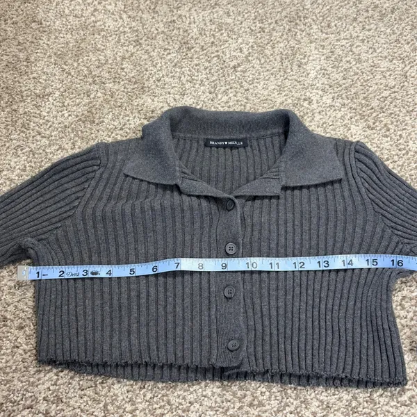 Brandy Melville Gray‎ Ribbed Crop Button Cardigan Sweater Raw Hem XS/S Stretch - Image 7