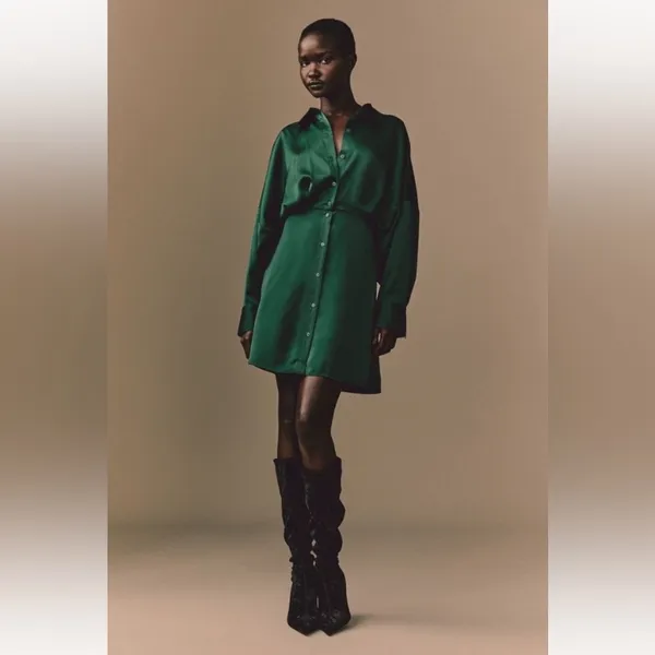 $75 NWOT H&M long sleeve emerald green satin dress L - Image 2