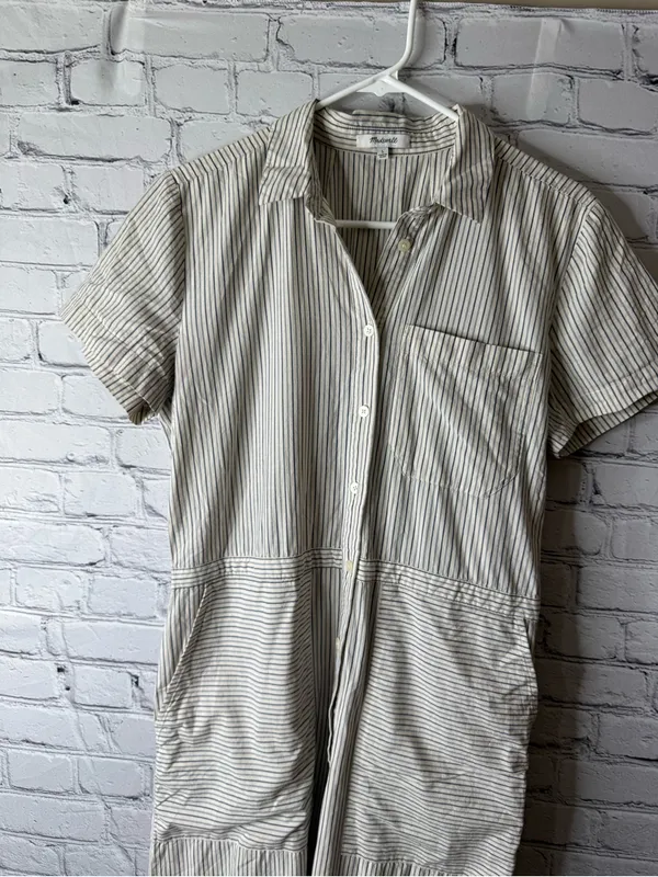 Madewell Cream and Navy Striped Button-Up jumpsuit wide leg size large - Image 4