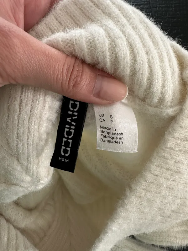 H&M White Sweater - Image 2