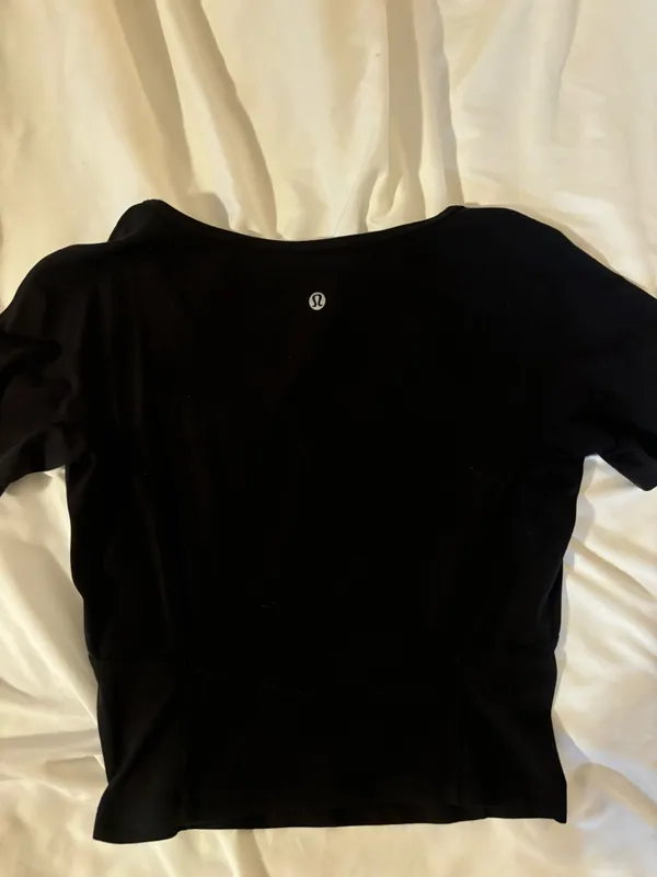 Lululemon Women’s Top Black - Image 2