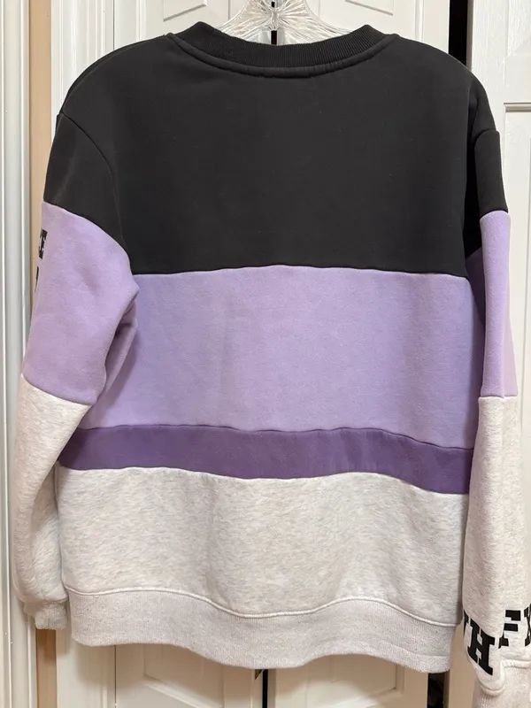 White Fox Leisure Colorblock Crewneck Sweatshirt purple & grey XS/S - Image 5