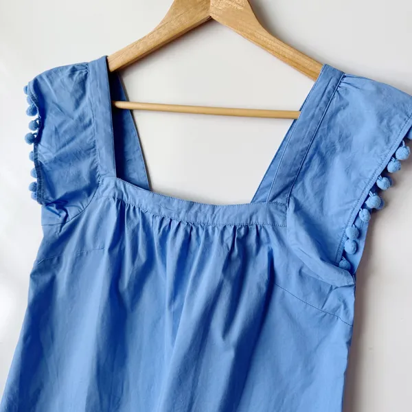 J.Crew‎ Blue Pom Pom Top Square Neck Sleeveless Blouse Size 00 - Image 4