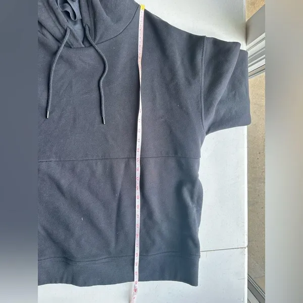 Fabletics women black large long sleeve hoodie with neck liner - Image 6