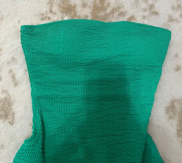 These Three Boutique Textured Green One Piece Swimsuit Medium - Image 5