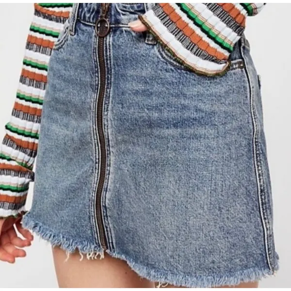 We The Free Free People‎ Denim Mini Skirt Front Zip Frayed Hem Size 27 OB841640 - Image 9