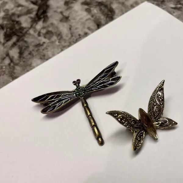 Lot Of 2 Vintage - Modern Insect Brooch Pins - Butterfly / Dragonfly Rhinestone - Image 8