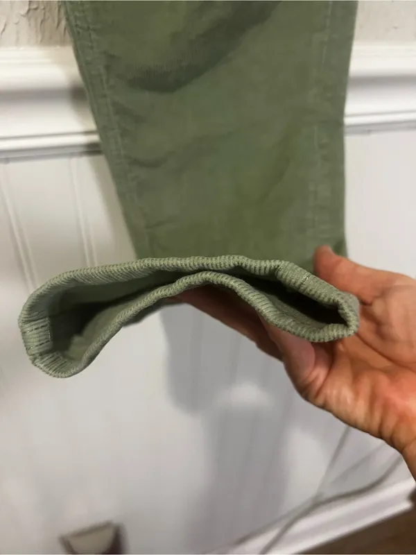 Boden Green Girlfriend Denim Corduroy Mid rise pants size 6 regular - Image 12