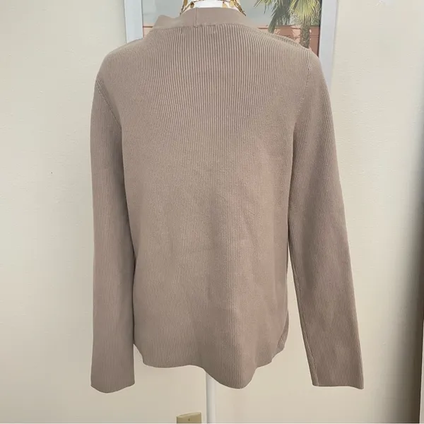 Neuflora Leone Ribbed Henley Sweater Top in Large - Image 7