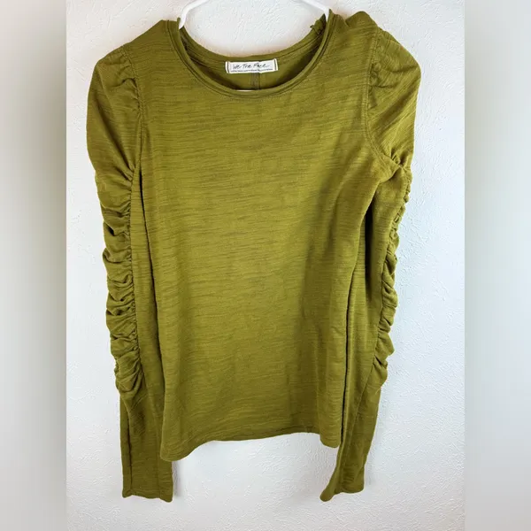 Free People Natasha Puff Sleeve Olive Green Top Size XS - Image 5