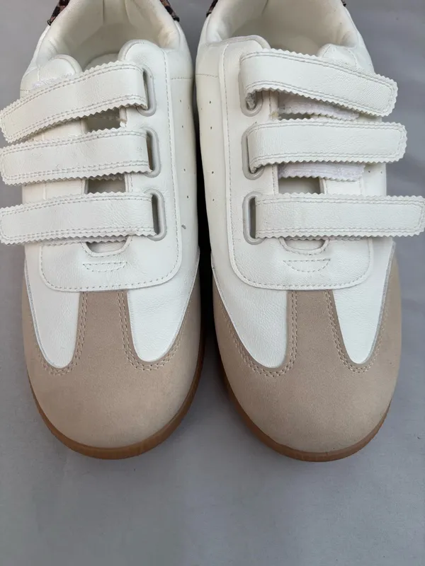 Dolce Vita Sneakers White Beige Suede Straps Leopard Trim Womens 10 NEW - Image 3