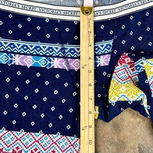 Victoria's Secret Geometric Snowflake Pattern Pajama Leggings Small - Image 3