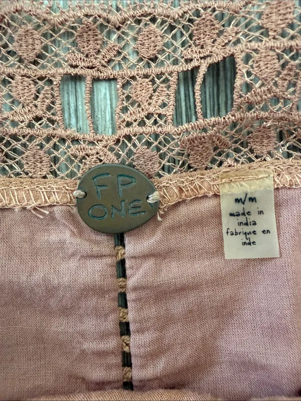 Free People rust orange lace trim boho tank top blouse medium - Image 3
