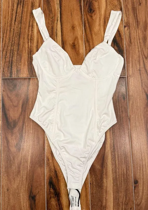 Princess Polly Peyton Bodysuit White NWT Size 4 - Image 8