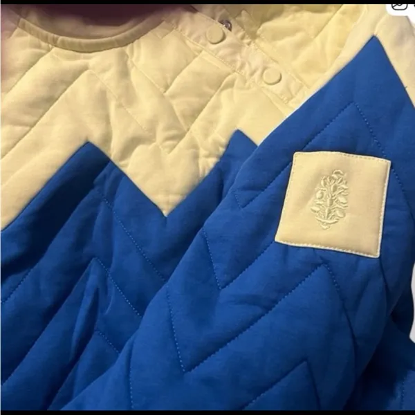 Free People Zig Zag Pullover Jacket. Size Large - Image 3