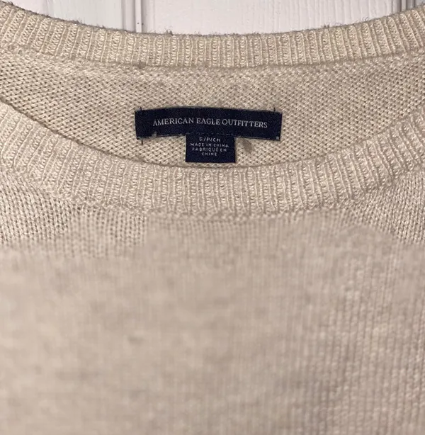 American Eagle Sweatshirt - Image 3