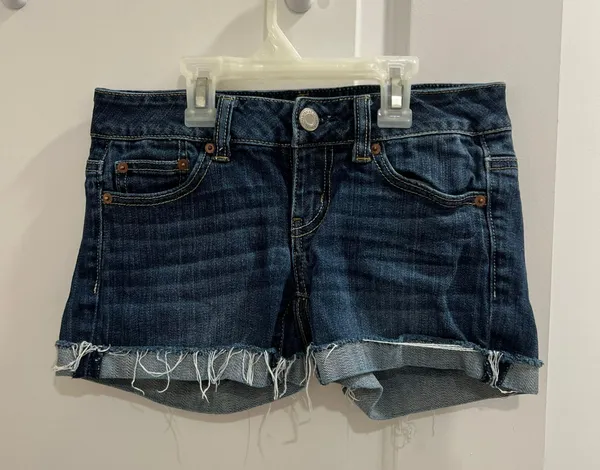 American Eagle Dark Wash Rolled Jean Shorts - Image 2