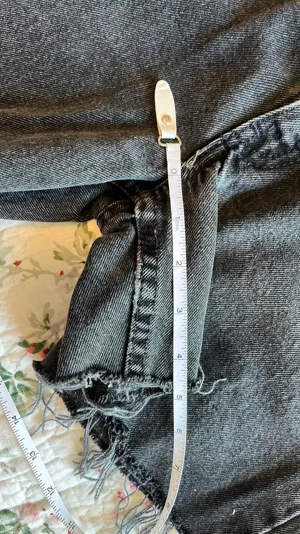 Levi’s Cutoffs Black Denim Shorts Orange Tab - Image 6