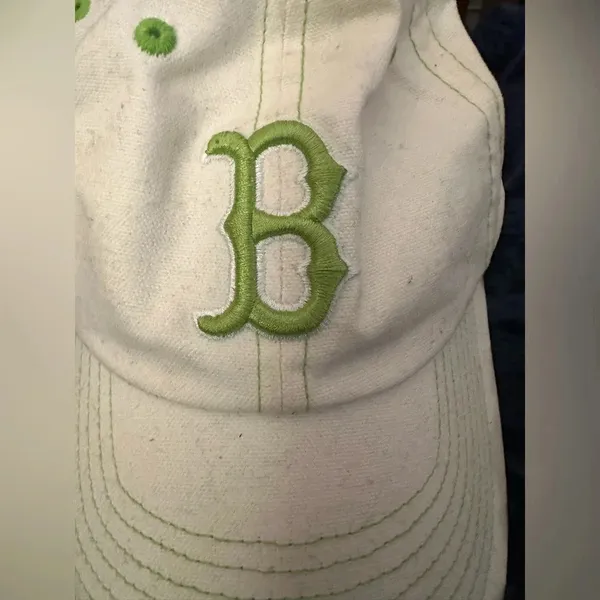 New Era white and lime green Red Sox hat NWOT - Image 5