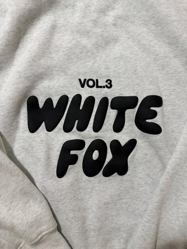 white fox hoddie  - Image 4