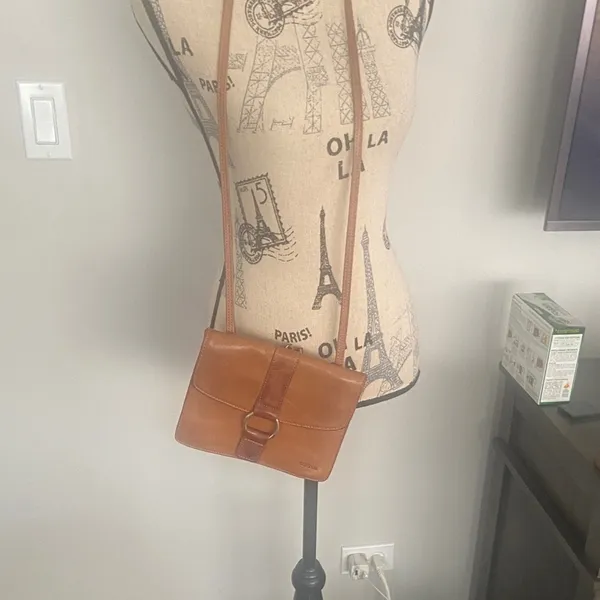 Fossil Tan Crossbody Bag - Image 2