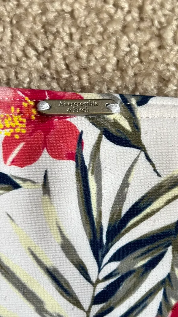 Abercrombie & Fitch Floral Side Tie Bikini Bottom. Size Small - Image 5