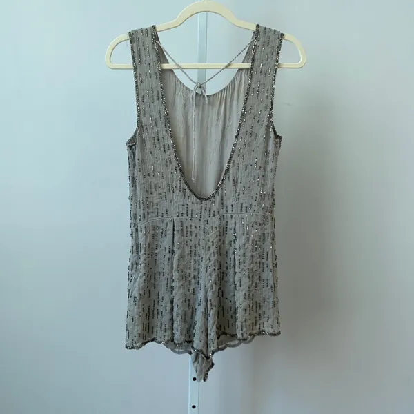 Free People‎ 0 Gray Romper Beaded Scalloped Hem Open Back Boho Festival Sparkle - Image 7