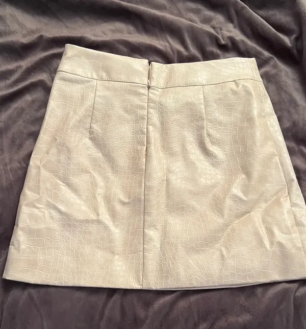 Forever 21 Mini Skirt - Image 4