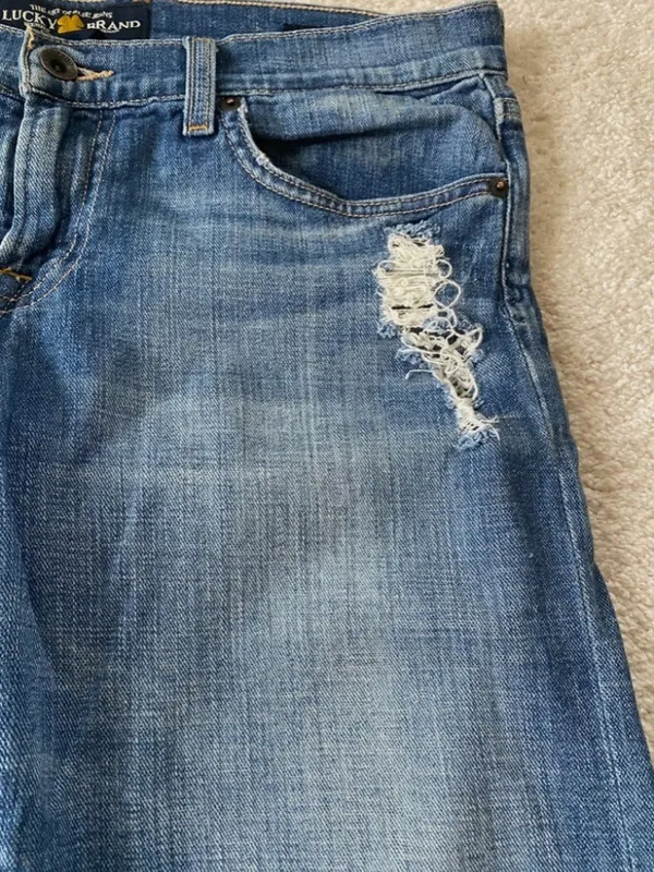 Lucky Brand Cigarette Distressed Dark Wash Jeans Size 8/29 - Image 4