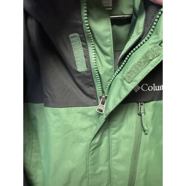 Men's Columbia Pouring Adventure ll Jacket SZ Small Green Black Hood Omni tech - Image 9