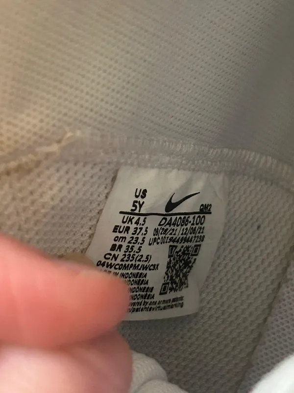 Nike Blazers - Image 6