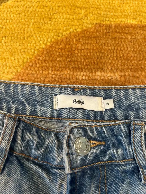 Adika Cheeky Denim Jean Shorts Distressed High Waisted Size Small Runs Small - Image 2