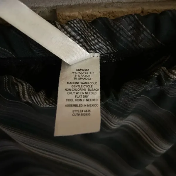 Forgotten Grace NWOT Women’s Formal Pencil Skirt With Side Slit Size Medium - Image 3