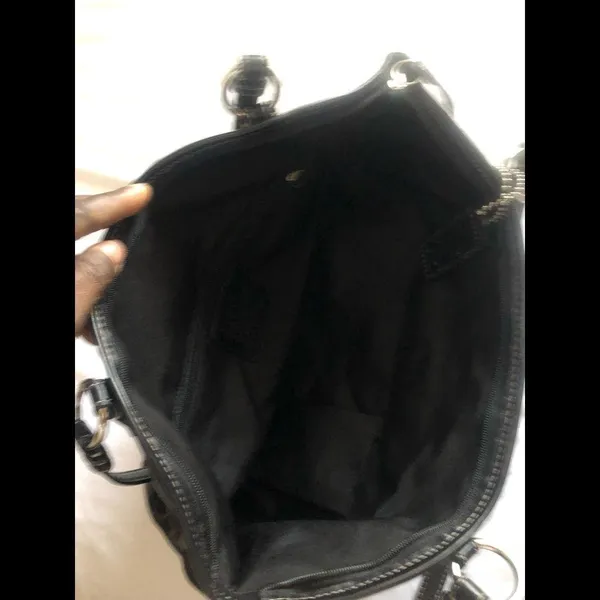 Coach Neatly used Hand bag.See pictures for measurements - Image 6