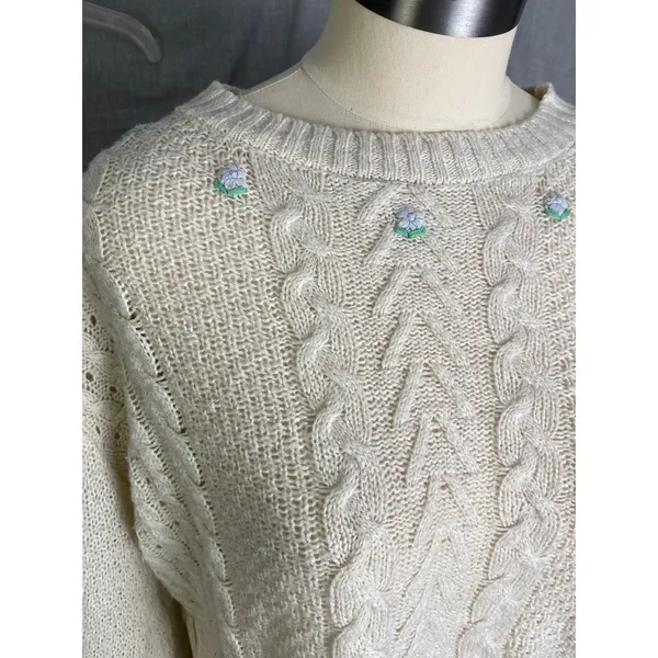 Wild Fable‎ Cream Cable Knit Cropped Sweater Embroidered Floral Cottagecore XS - Image 2
