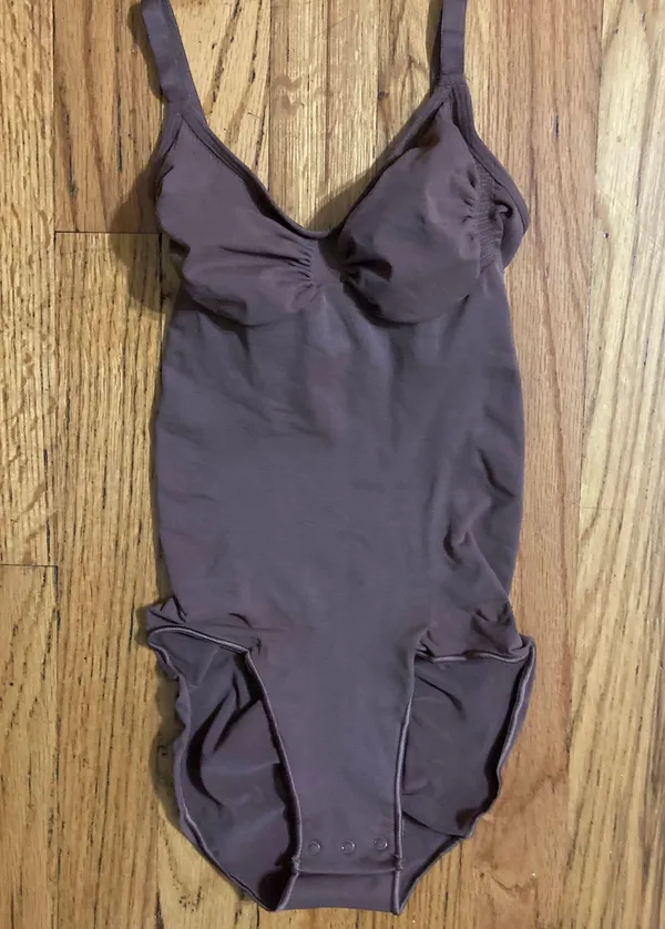 SKIMS Sculpting Brief Bodysuit S - Image 3
