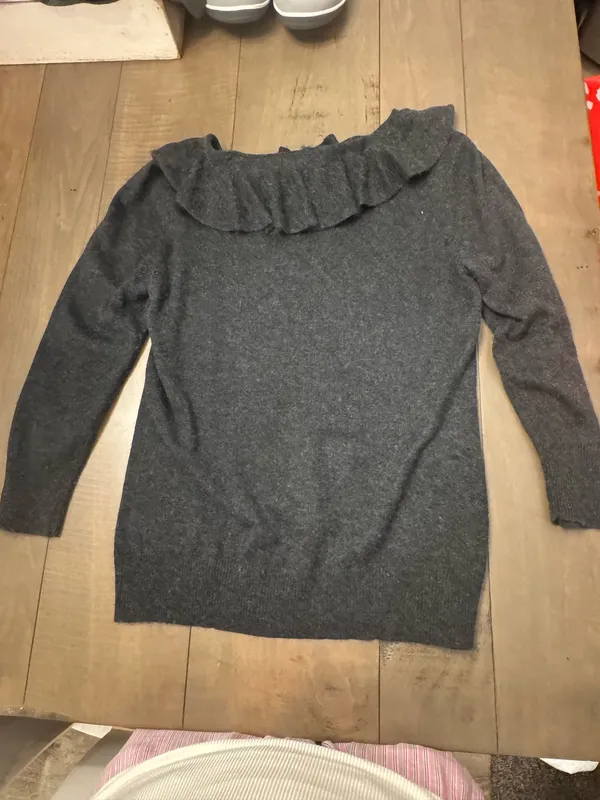 Lauren Ralph Lauren Size XS Ruffle Neckline Gray Sweater Silk & Cashmere - Image 3