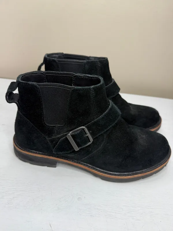 LLBean Old Port Black Suede Ankle Boot Sz 8 - Image 3