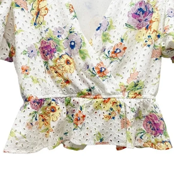 Wayf Top Floral Eyelet Wrap Front Puff Sleeve Cream Blouse Women’s Size Medium - Image 4