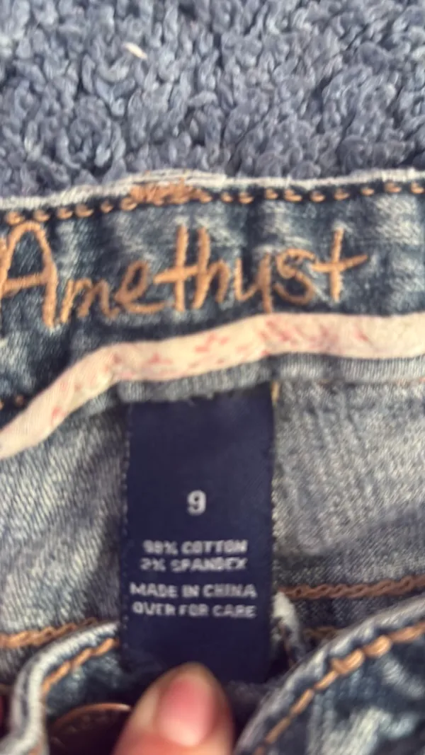 Jeans Size 9 - Image 3