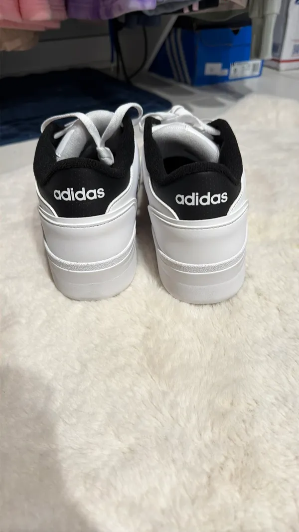 Women’s Adidas turnaround lace up sneaker - Image 2