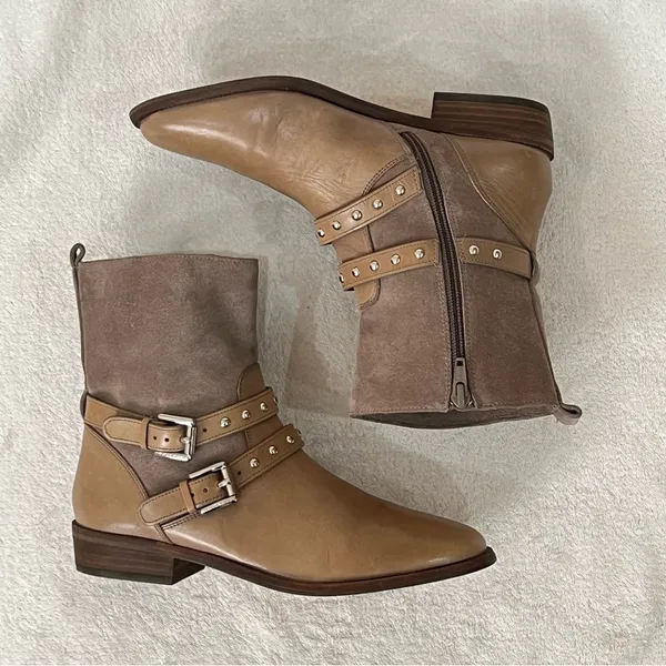 COACH Lilliana Studded Leather Suede Zip Up Ankle Boots Size 6 - Image 6