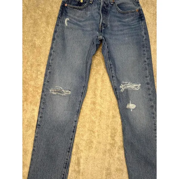 Levi's 501S Skinny classic distressed button-fly denim jeans Size 24x30 - Image 3
