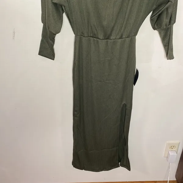 Lulus City Street Chic Olive Green Off-the-Shoulder Midi Dress size XS - Image 8