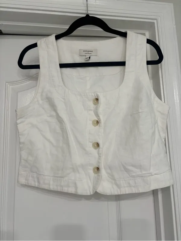 NWOT Banana Republic White Linen-Blend Top - Image 2