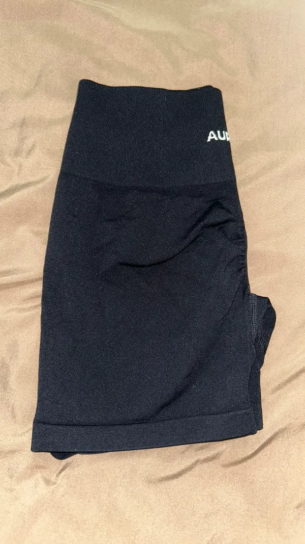 Aurola Amazon Shorts Workout Scrunch - Image 3